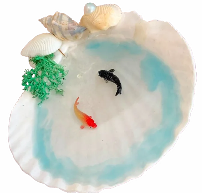 Resin and mixed media workshop